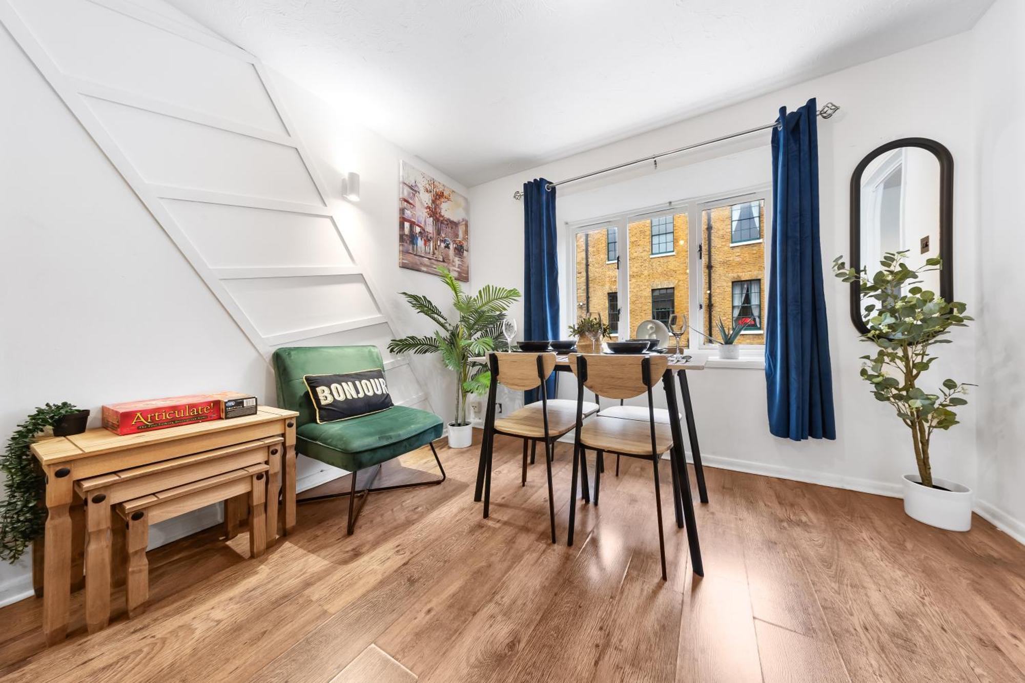 Quirky Canary 2Bed, Free Parking, Smart Tv & Games London Bagian luar foto