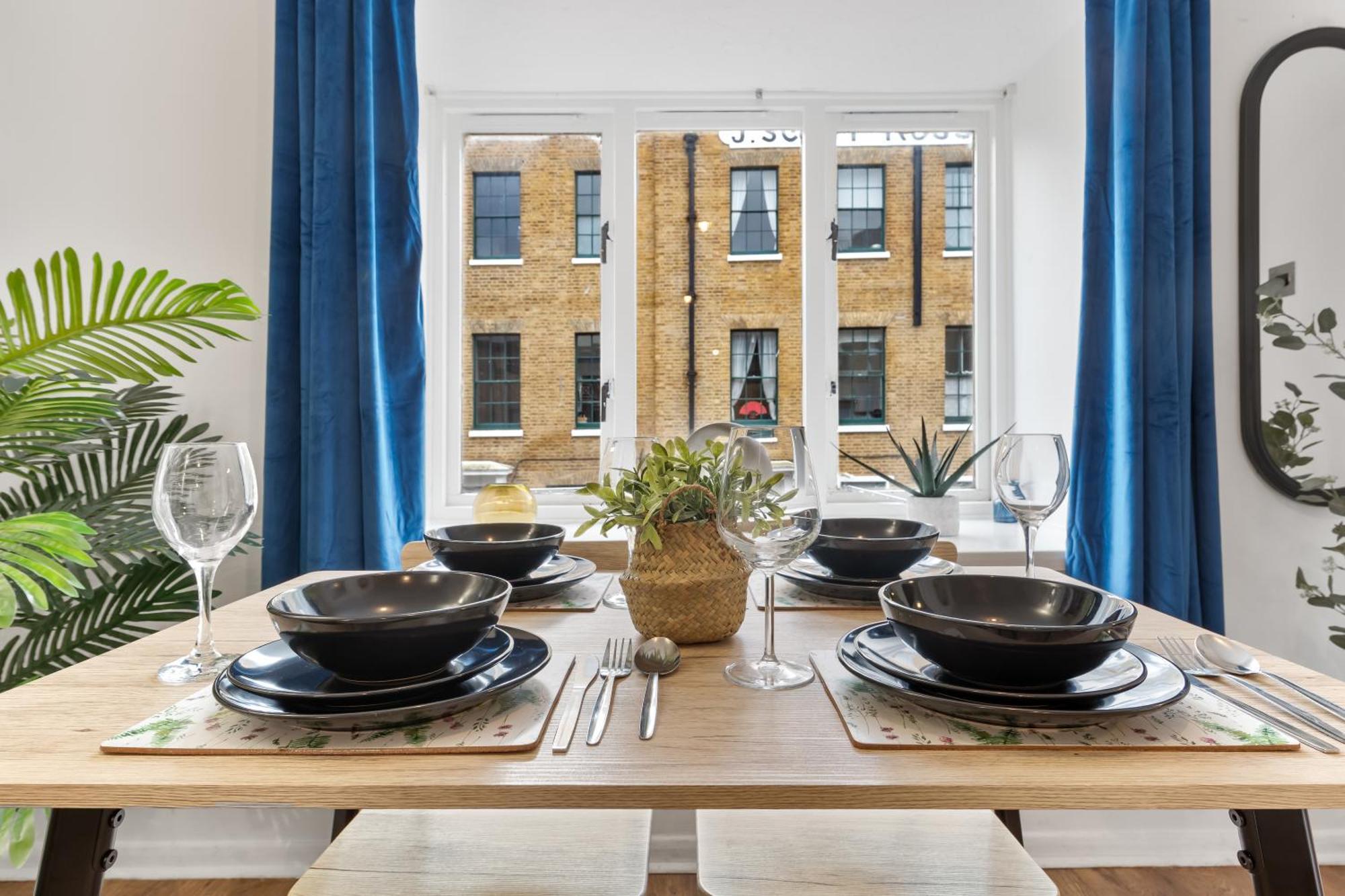 Quirky Canary 2Bed, Free Parking, Smart Tv & Games London Bagian luar foto