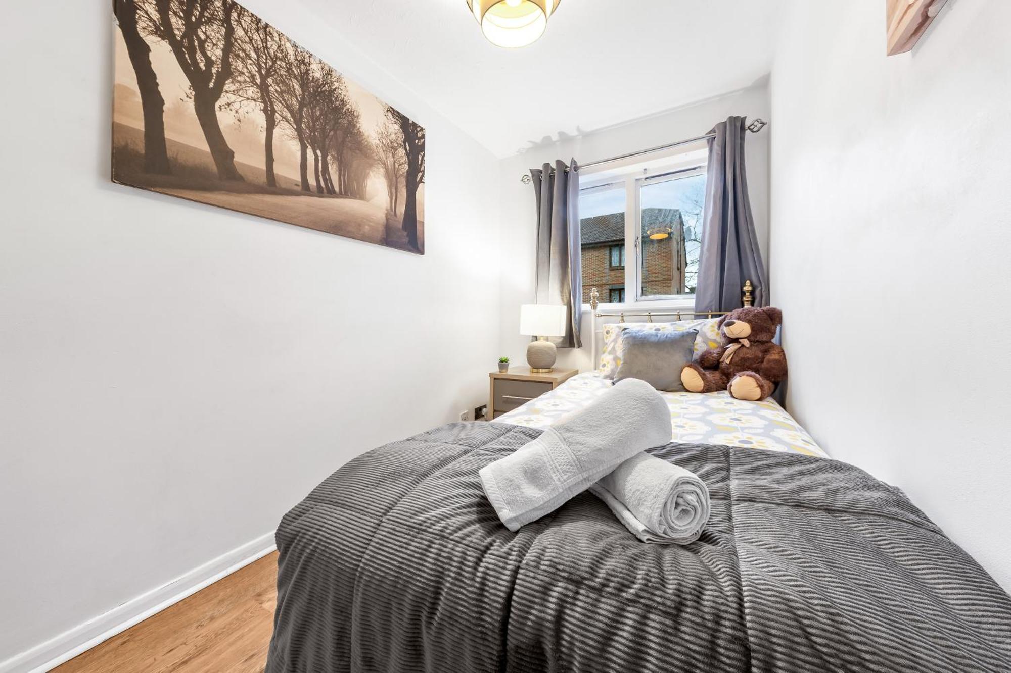 Quirky Canary 2Bed, Free Parking, Smart Tv & Games London Bagian luar foto