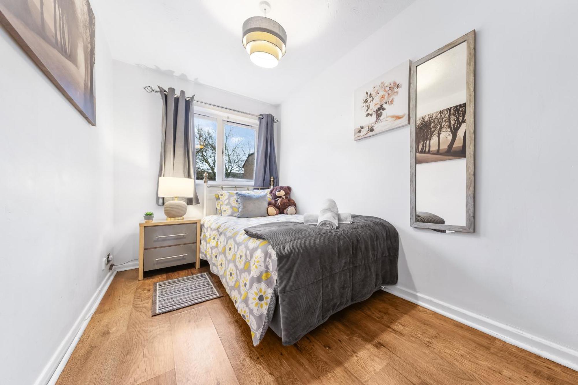 Quirky Canary 2Bed, Free Parking, Smart Tv & Games London Bagian luar foto